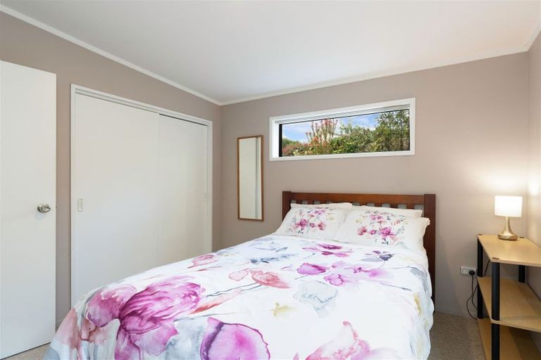 Photo of property in 206 Mazengarb Road, Paraparaumu, 5032