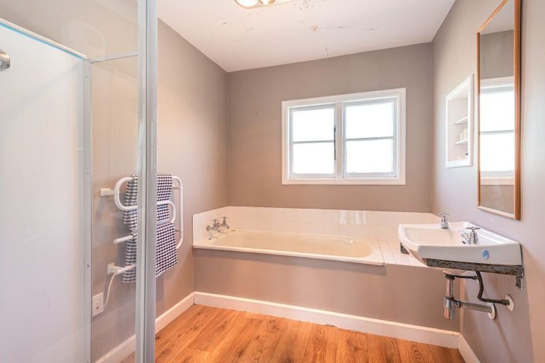 Photo of property in 3 Croziers Road, St Albans, Christchurch, 8052