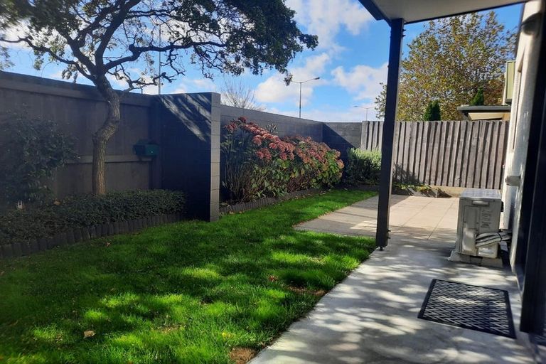 Photo of property in 2/182 Brougham Street, Sydenham, Christchurch, 8023