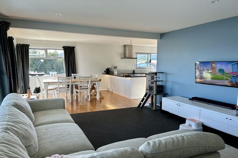 Photo of property in 25 Maitland Avenue, Stoke, Nelson, 7011