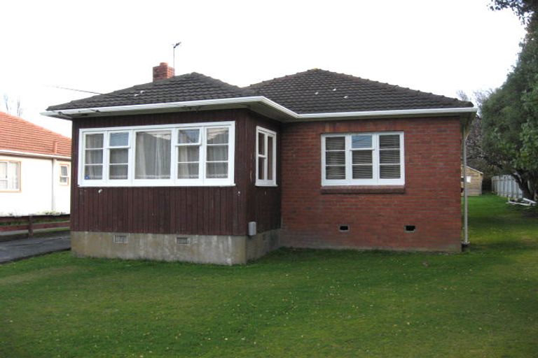 Photo of property in 70 Main Road, Wainuiomata, Lower Hutt, 5014