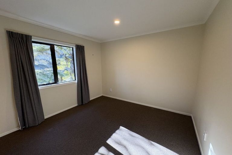 Photo of property in 66a Elmslie Road, Pinehaven, Upper Hutt, 5019