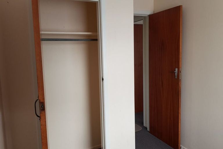 Photo of property in 68 Montreal Grove, Kingston, Wellington, 6021