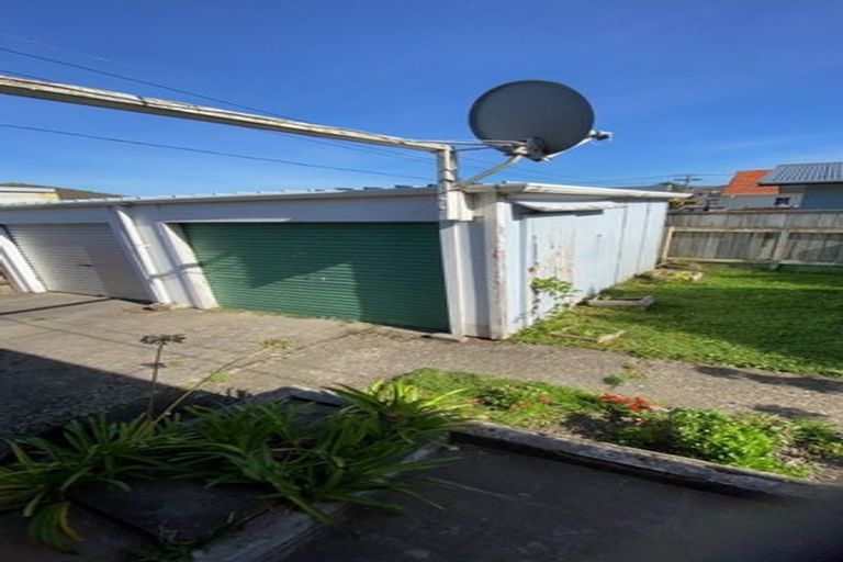 Photo of property in 21a Bauchop Road, Waterloo, Lower Hutt, 5011