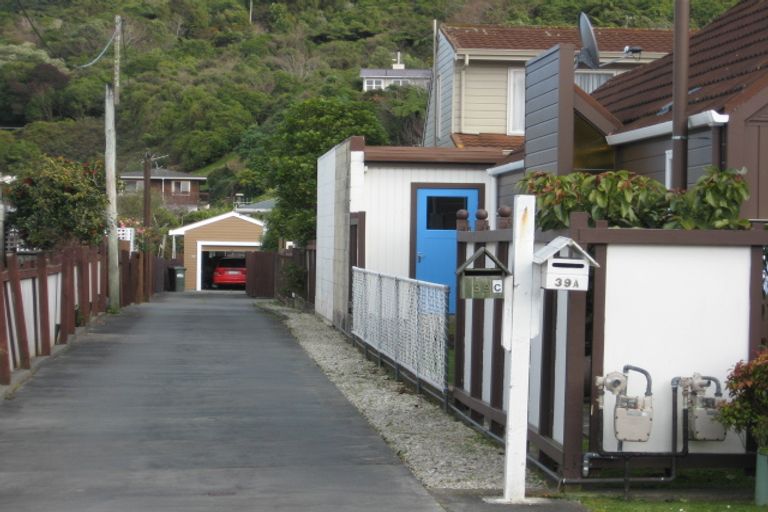 Photo of property in 39b Parkvale Road, Karori, Wellington, 6012