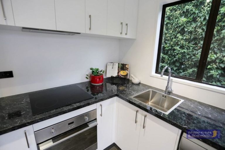 Photo of property in 92c/2 Englefield Road, Northwood, Christchurch, 8051