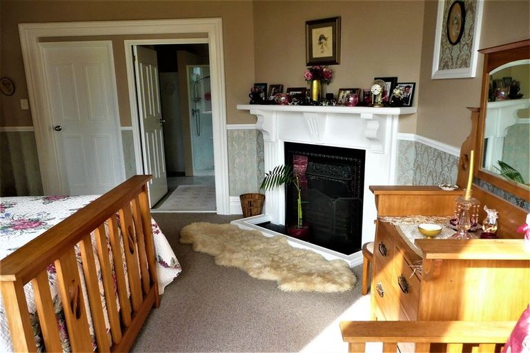 Photo of property in 27 Pukepapa Road, Marton, 4710