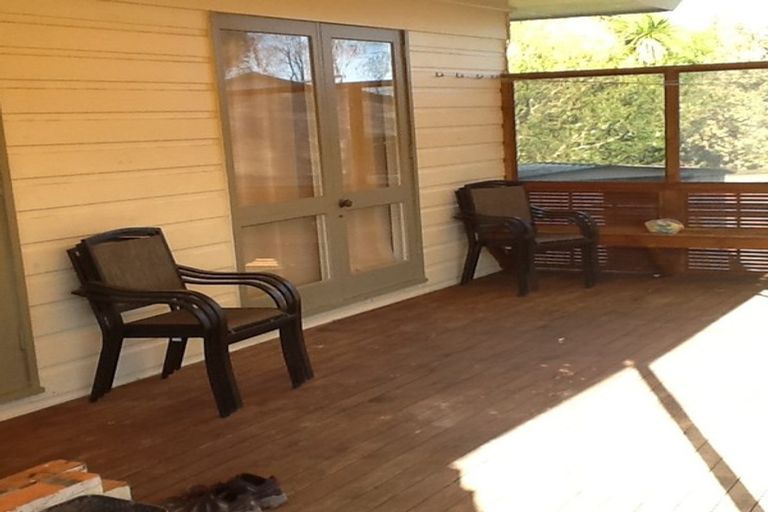 Photo of property in 95 Ocean View Road, Hillcrest, Auckland, 0627