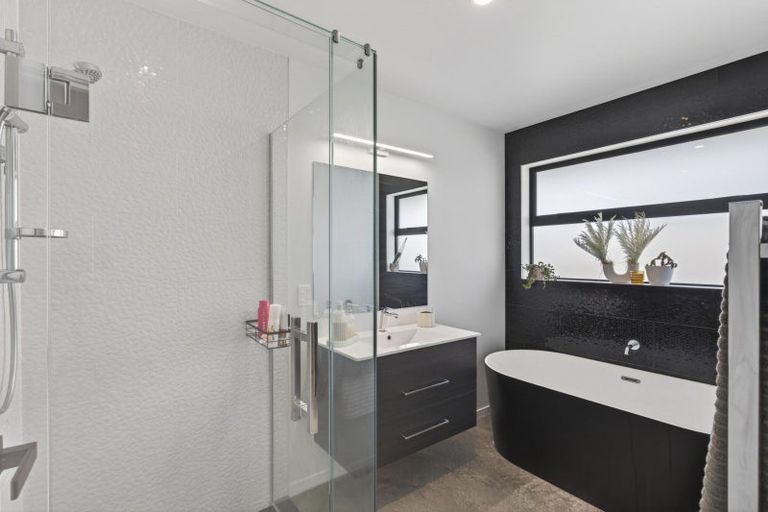 Photo of property in 44 Coby Sydney Drive, Bell Block, New Plymouth, 4312