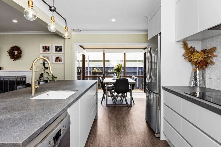 Photo of property in 86a King Street, Taradale, Napier, 4112