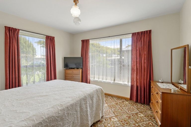 Photo of property in 220 Harewood Road, Bishopdale, Christchurch, 8053