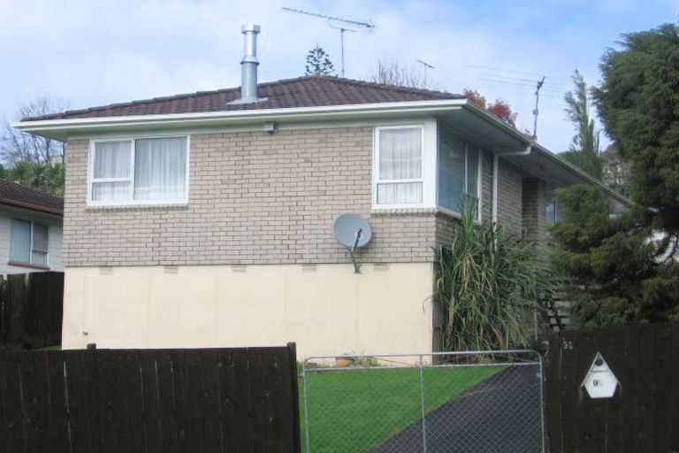 Photo of property in 93 Reynella Drive, Massey, Auckland, 0614
