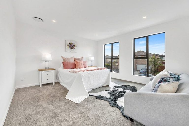 Photo of property in 10 Hughs Way, Flat Bush, Auckland, 2019
