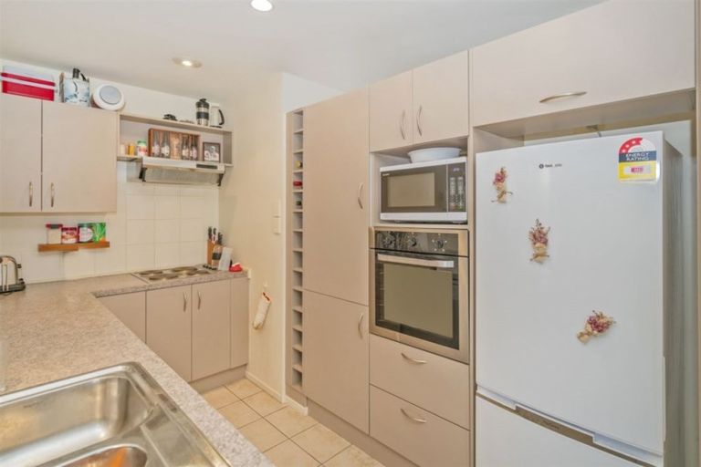 Photo of property in 2 Mayfair Close, Whitianga, 3510