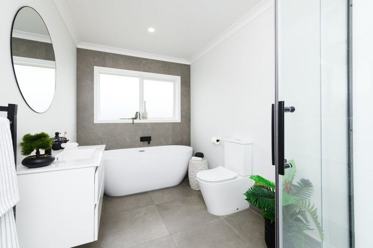 Photo of property in 5a Chelwood Street, Takaro, Palmerston North, 4412