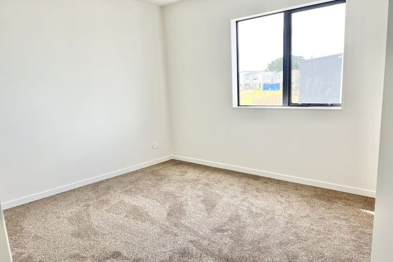 Photo of property in 15 Pilot Drive, Hobsonville, Auckland, 0616