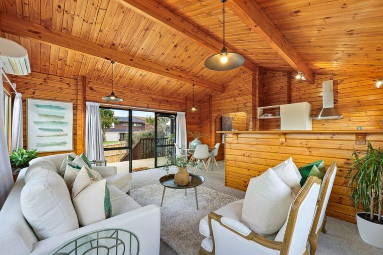 Photo of property in 1/40 Drake Street, Howick, Auckland, 2014