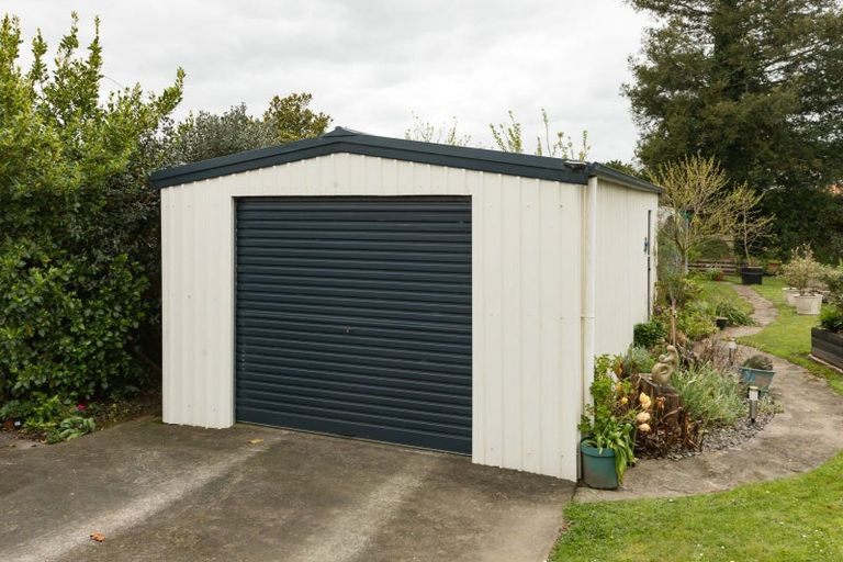 Photo of property in 11 Smith Street, Waipukurau, 4200