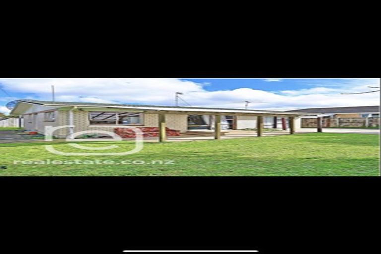 Photo of property in 66 Christmas Road, Manurewa, Auckland, 2102