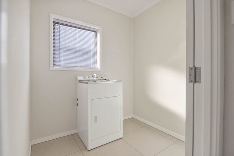 Photo of property in 12 Everard Avenue, Army Bay, Whangaparaoa, 0930