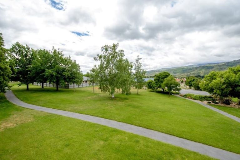 Photo of property in 17 Sarita Place, Cromwell, 9310