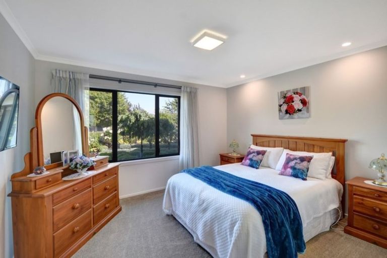 Photo of property in 14 Hagart-alexander Drive, Mosgiel, 9024