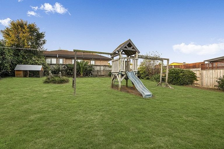 Photo of property in 24 Saint Johns Avenue, Tuakau, 2121