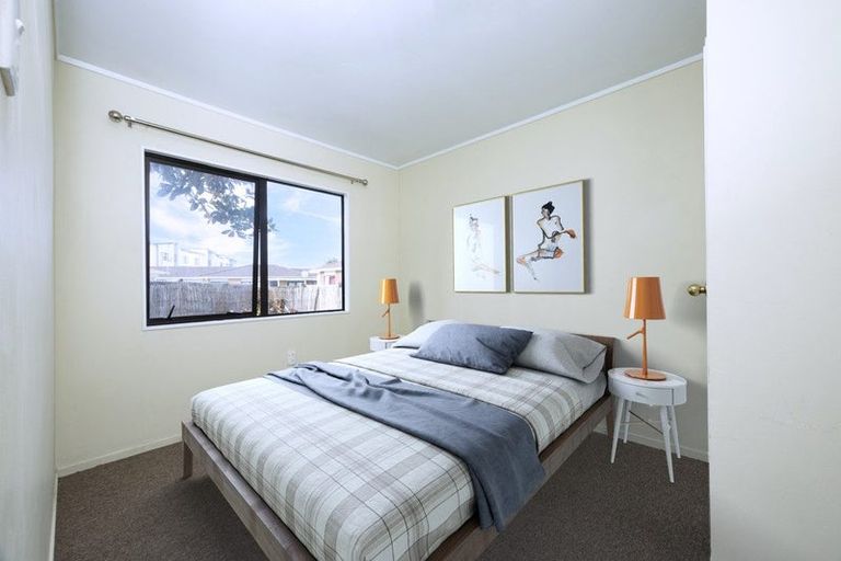 Photo of property in 2/9 Cornwall Road, Mangere, Auckland, 2022