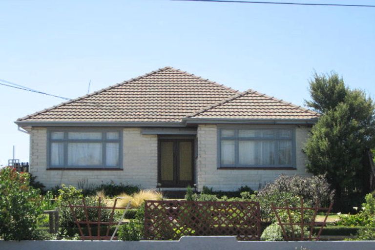 Photo of property in 63 Shortland Street, Wainoni, Christchurch, 8061