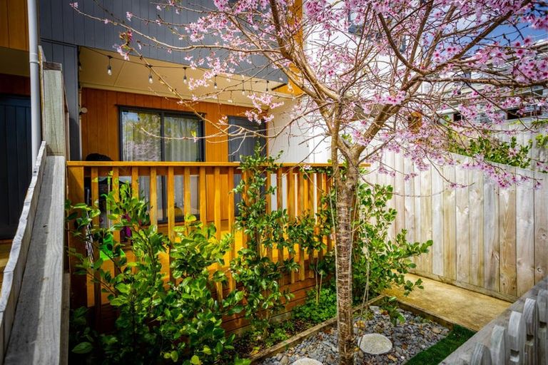 Photo of property in Rf202b, 9/18 Hewlett Road, Massey, Auckland, 0614