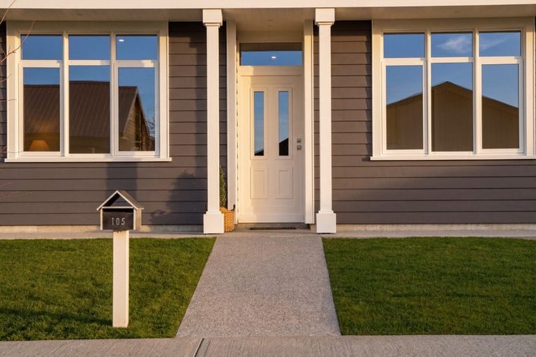Photo of property in 105 Burdon Loop, Lake Hawea, 9382