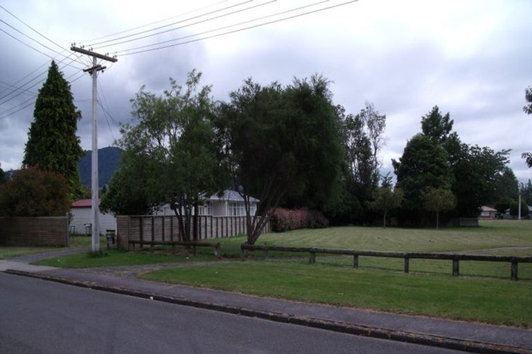 Photo of property in 37 Konene Street, Utuhina, Rotorua, 3015