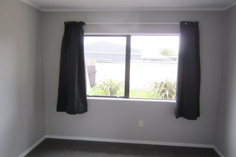 Photo of property in 36 Kirk Street, Otaki, 5512