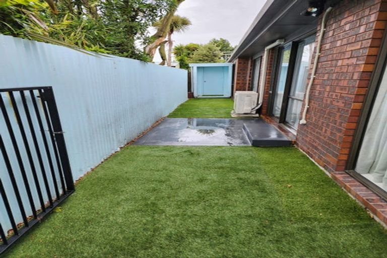 Photo of property in 77 Mackworth Street, Woolston, Christchurch, 8062