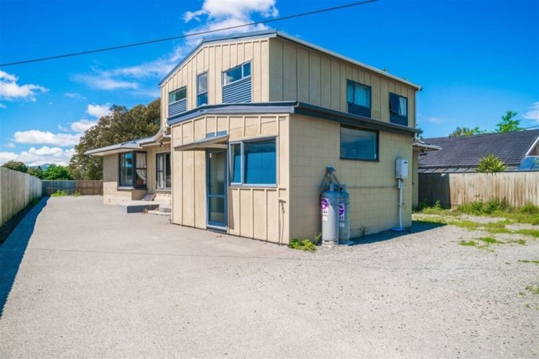 Photo of property in 195 Springs Road, Hornby, Christchurch, 8042