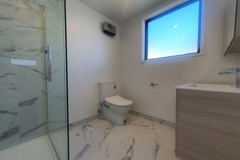 Photo of property in 1/41 Kervil Avenue, Te Atatu Peninsula, Auckland, 0610