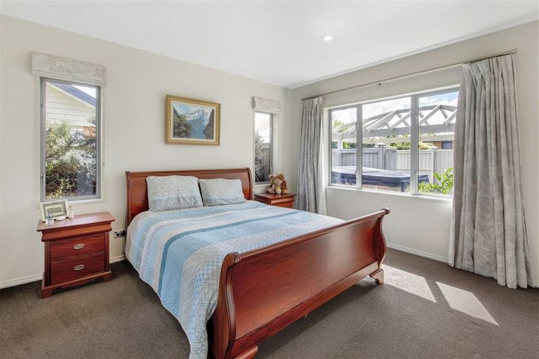 Photo of property in 22 Melville Crescent, Rolleston, 7614