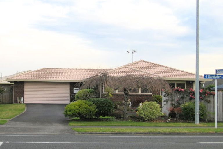 Photo of property in 91 Sandwich Road, St Andrews, Hamilton, 3200
