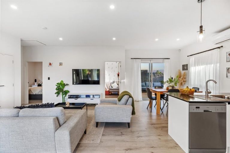 Photo of property in 34 Berba Lane, Westgate, Auckland, 0814