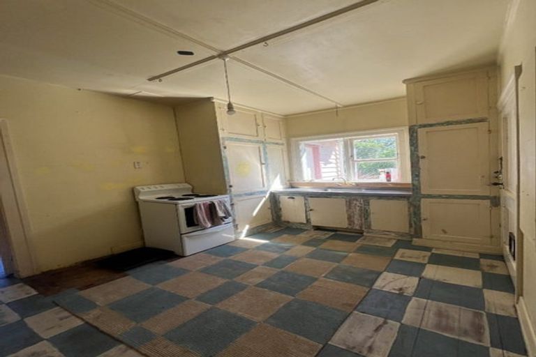 Photo of property in 64a Te Wharepouri Street, Berhampore, Wellington, 6023