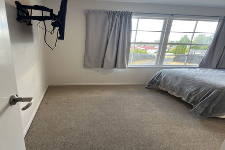 Photo of property in 50a Weldene Avenue, Glenfield, Auckland, 0629