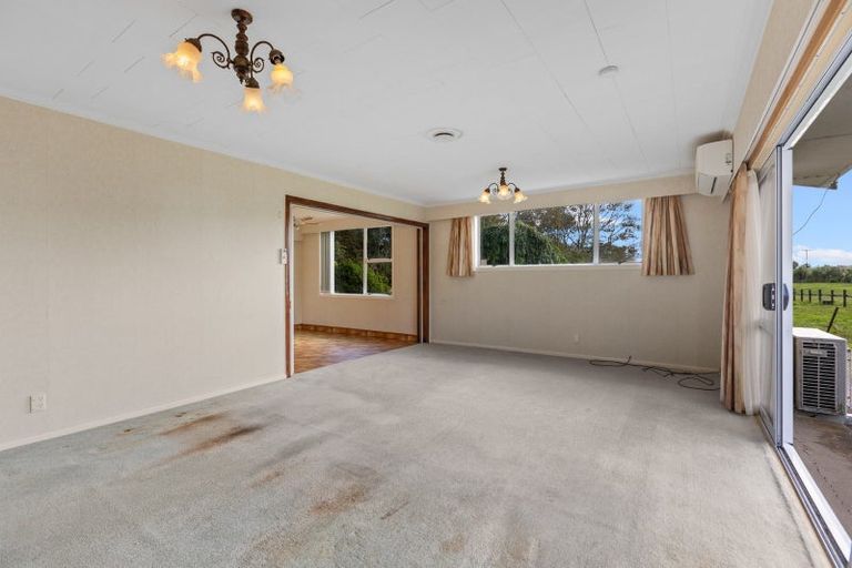 Photo of property in 2133 Wiremu Road, Newall, New Plymouth, 4381
