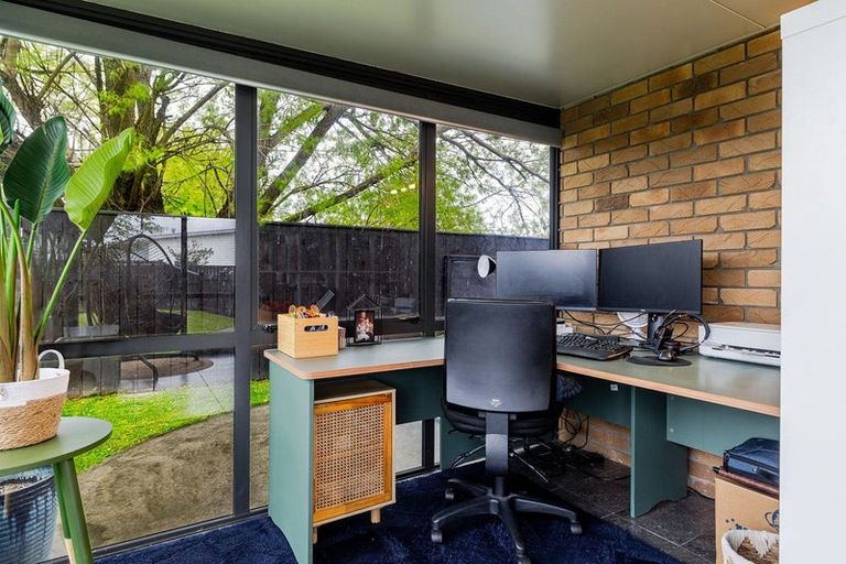 Photo of property in 7 Pegasus Place, Kelvin Grove, Palmerston North, 4414