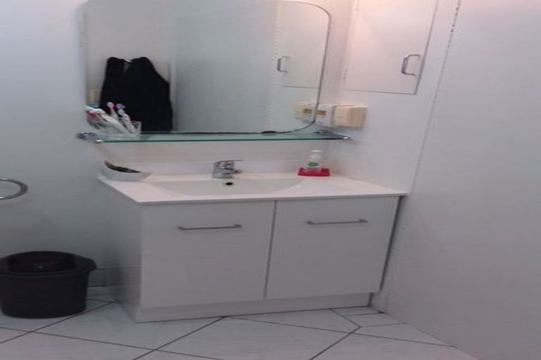 Photo of property in 103 Salamanca Road, Wellington Central, Wellington, 6011