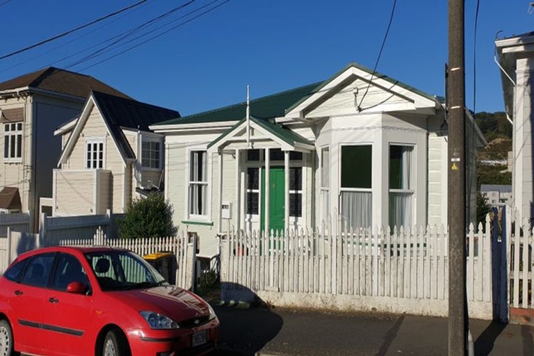 Photo of property in 12u1 Myrtle Crescent, Mount Cook, Wellington, 6021