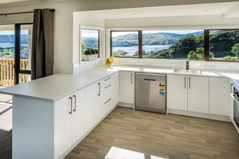 Photo of property in 20a Kahu Road, Paremata, Porirua, 5024