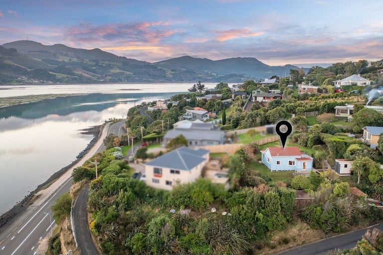 Photo of property in 1 Luss Road, Company Bay, Dunedin, 9014