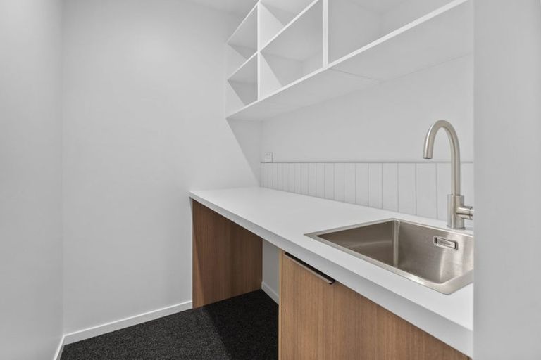 Photo of property in 2/11 Tamihana Avenue, Fairfield, Hamilton, 3214