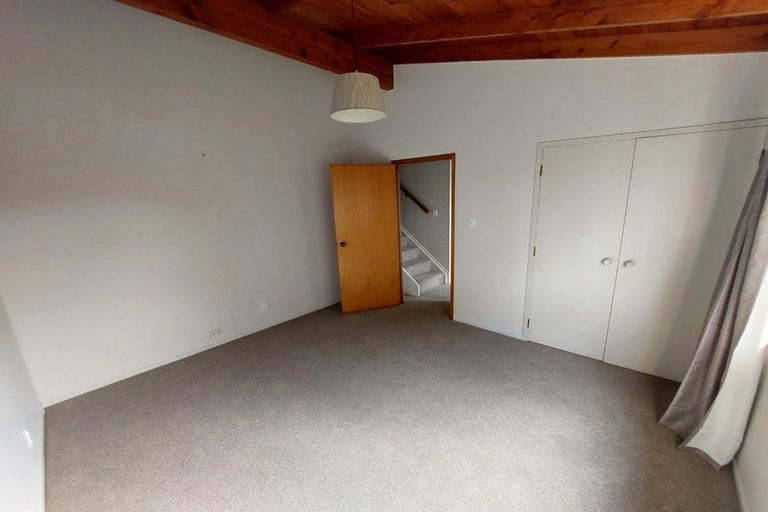 Photo of property in 1/46 Halberg Street, Glenfield, Auckland, 0629