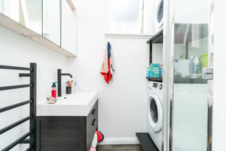 Photo of property in 137 Elizabeth Street, Mount Victoria, Wellington, 6011